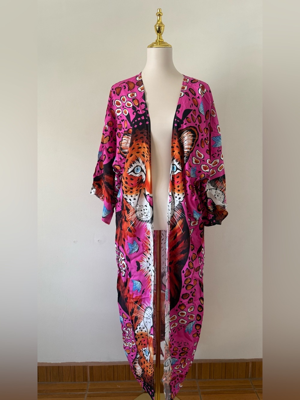 NWT ! Vibrant Pink Leopard & Tiger Print Kimono Cover Up Beach Woman